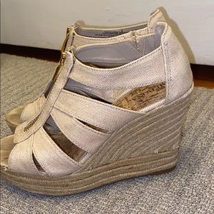 Merona wedges gently used